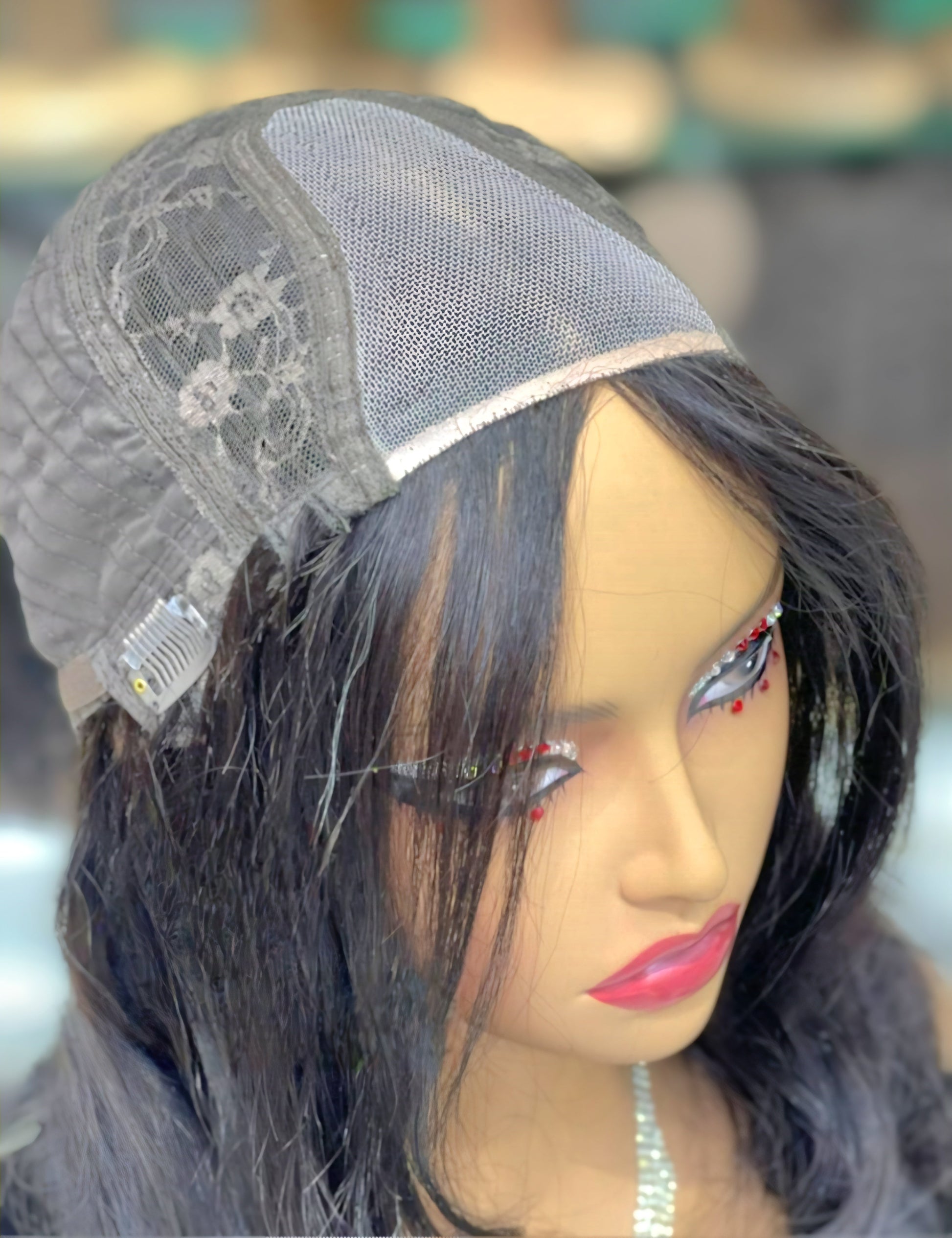Silk Base Wavy Lace Wig For Girl In UAE Virgin Peruvian Human Hair Natural Hair and Wigs