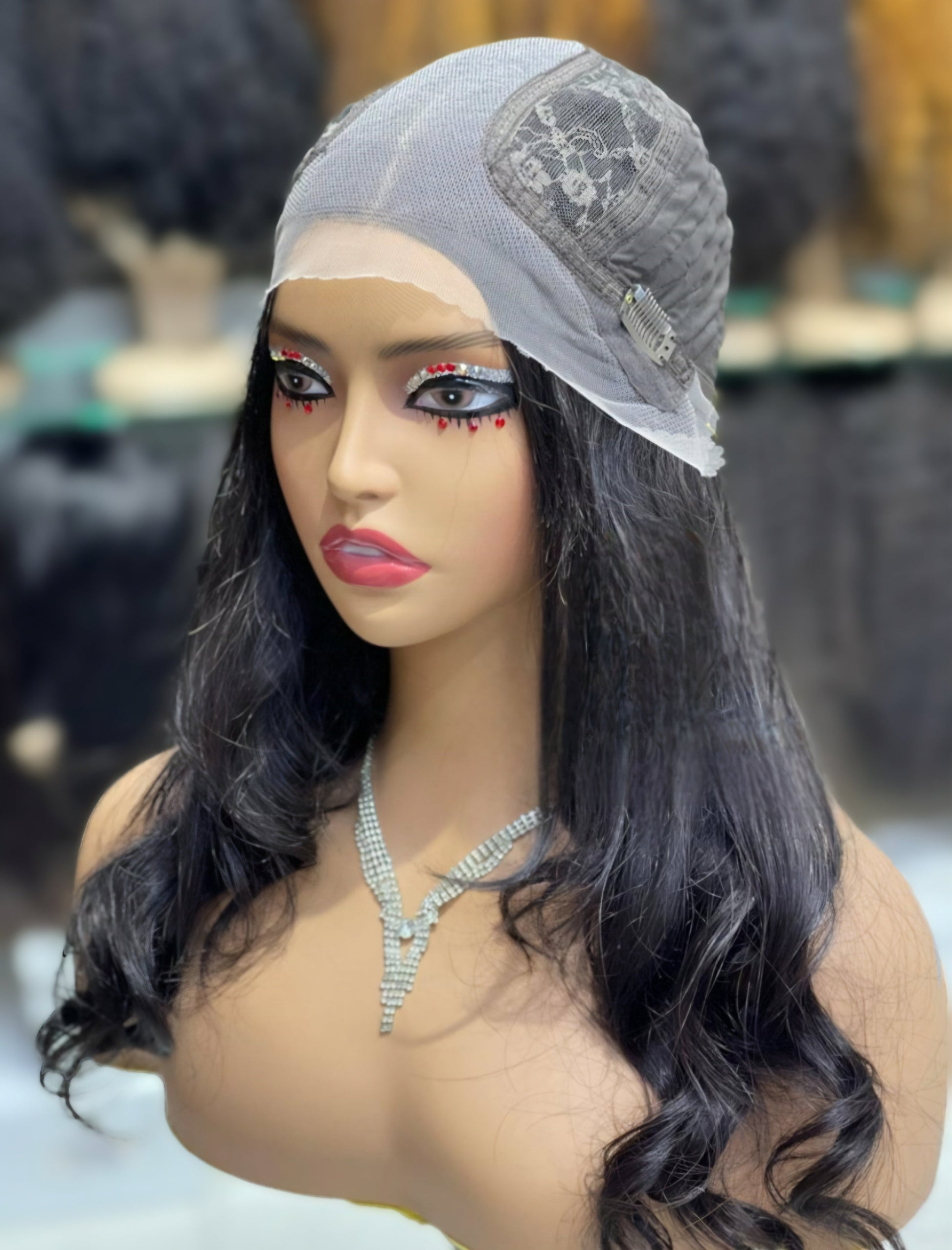 Silk Base Wavy Lace Wig For Girl In UAE Virgin Peruvian Human Hair Natural Hair and Wigs